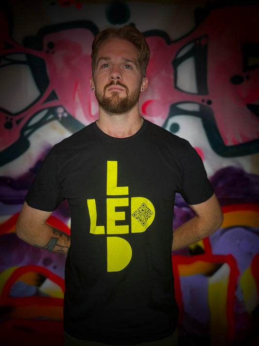 "WaveSlave BLK/YELL" Tee